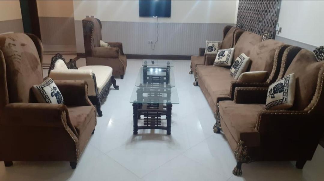 Hak Mall Suites And Apartments Равалпинди Екстериор снимка